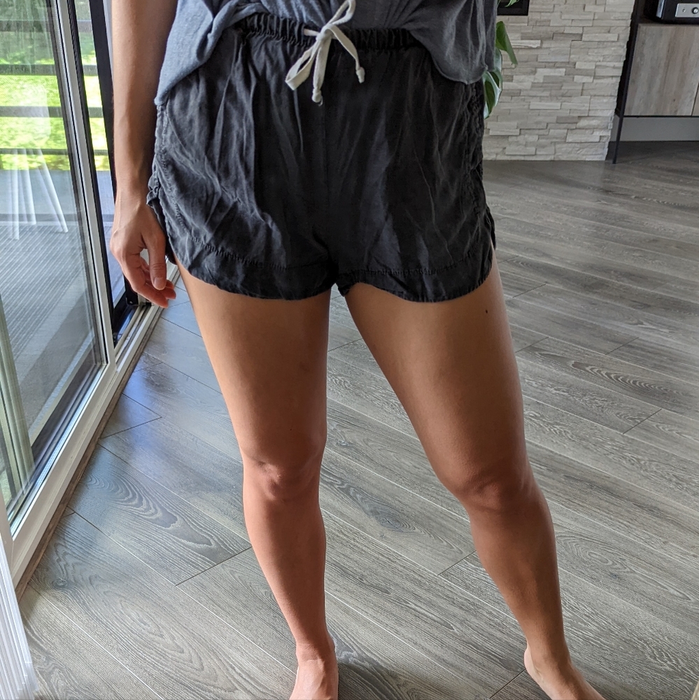 Brandy Melville shorts